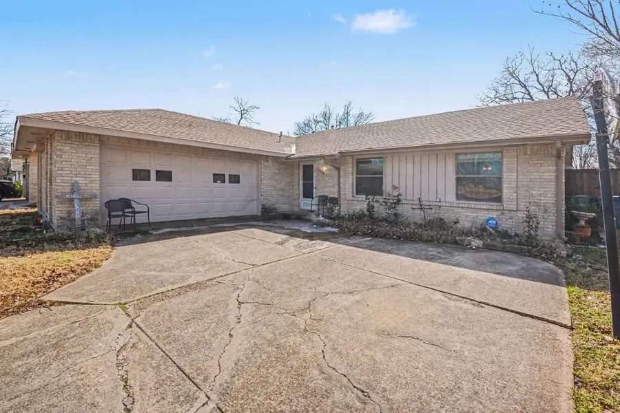 5005 Heather Glen Drive, Garland, TX 75043 - Image #2