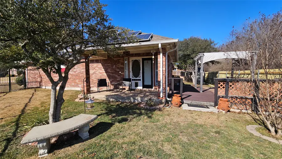 7529 Whitestone Ranch Road, Benbrook, TX 76126 - Image #2