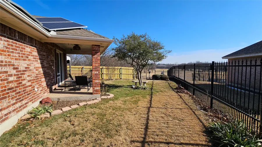 7529 Whitestone Ranch Road, Benbrook, TX 76126 - Image #3