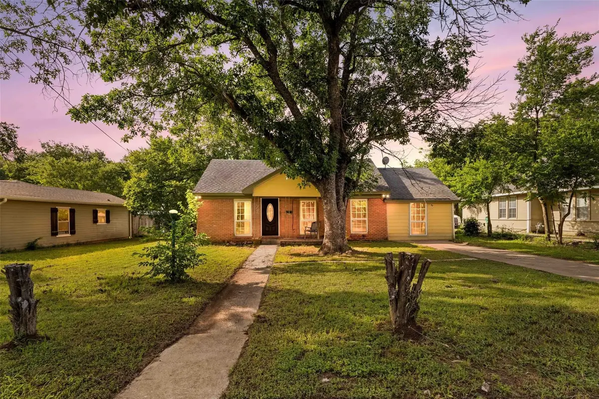 1126 W 7th Street, McGregor, TX 76657 - #1