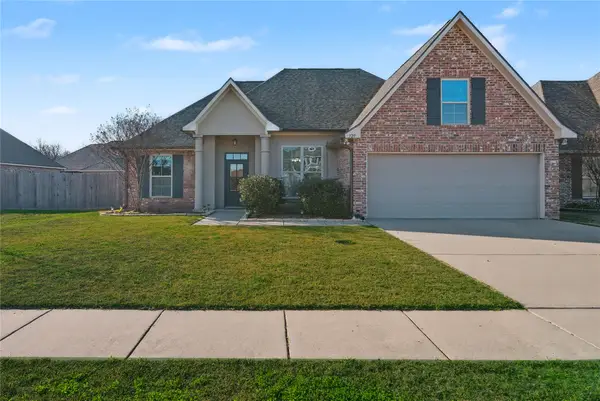 329 Camelback Drive, Bossier City, LA 71111