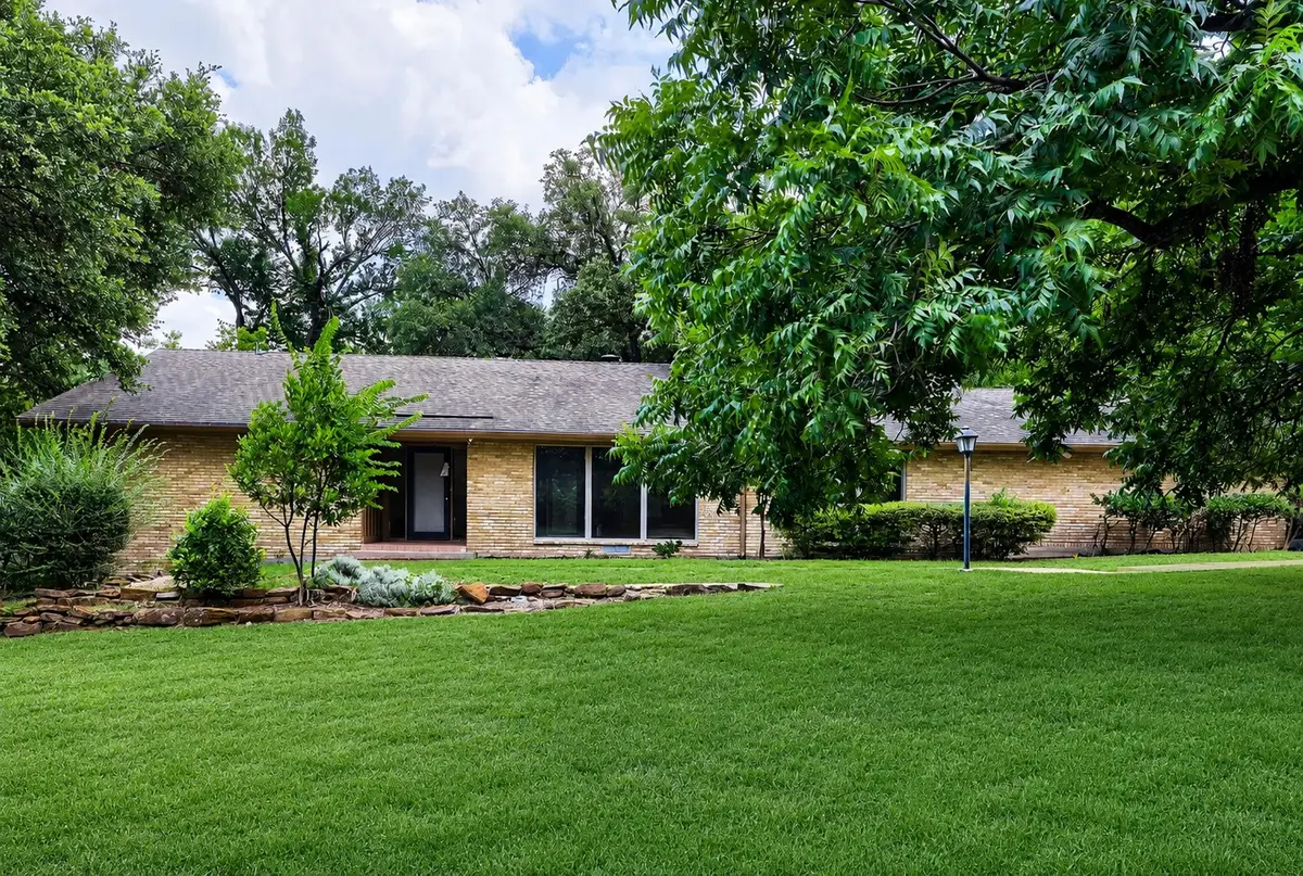 6606 Stonebrook Circle, Dallas, TX 75240 - #1