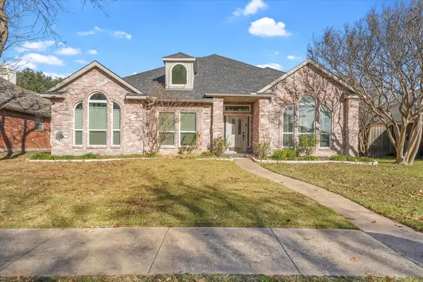 8405 Greenspoint Drive, Rowlett, TX 75088