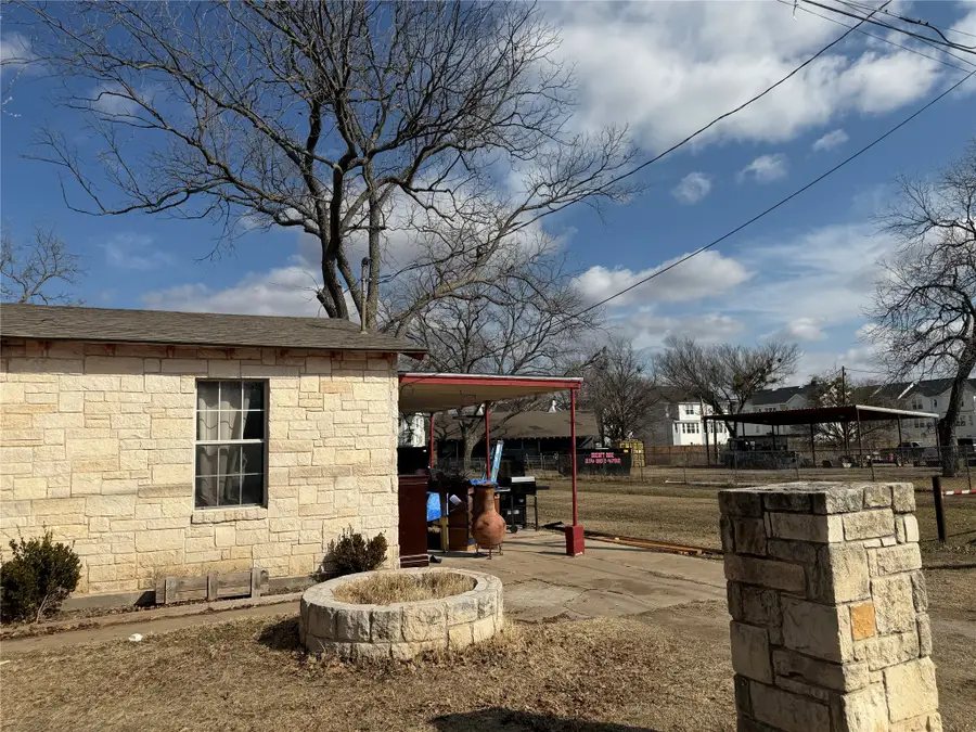 819 Paddock Street, Stephenville, TX 76401 - #2