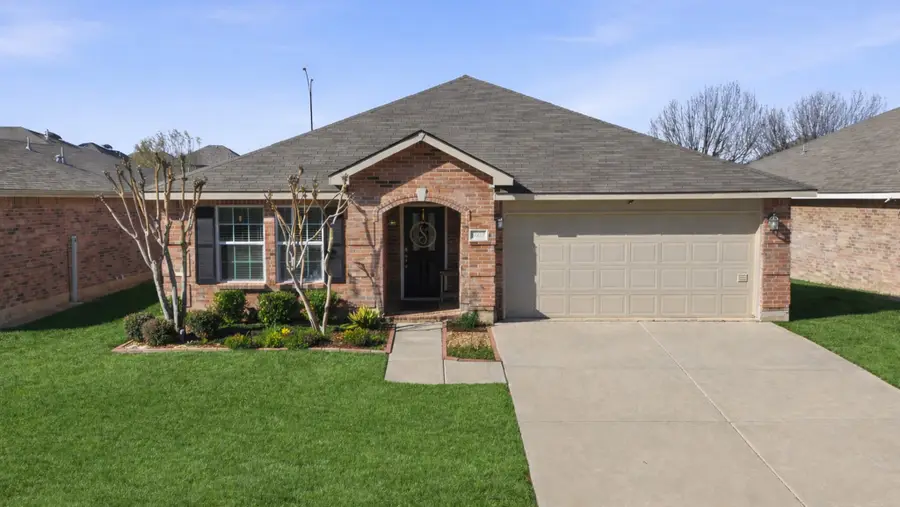 12729 Foxpaw Trail, Fort Worth, TX 76244 - Image #2