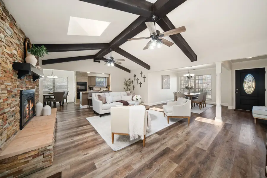 1124 Wentwood Drive, Irving, TX 75061 - Image #2