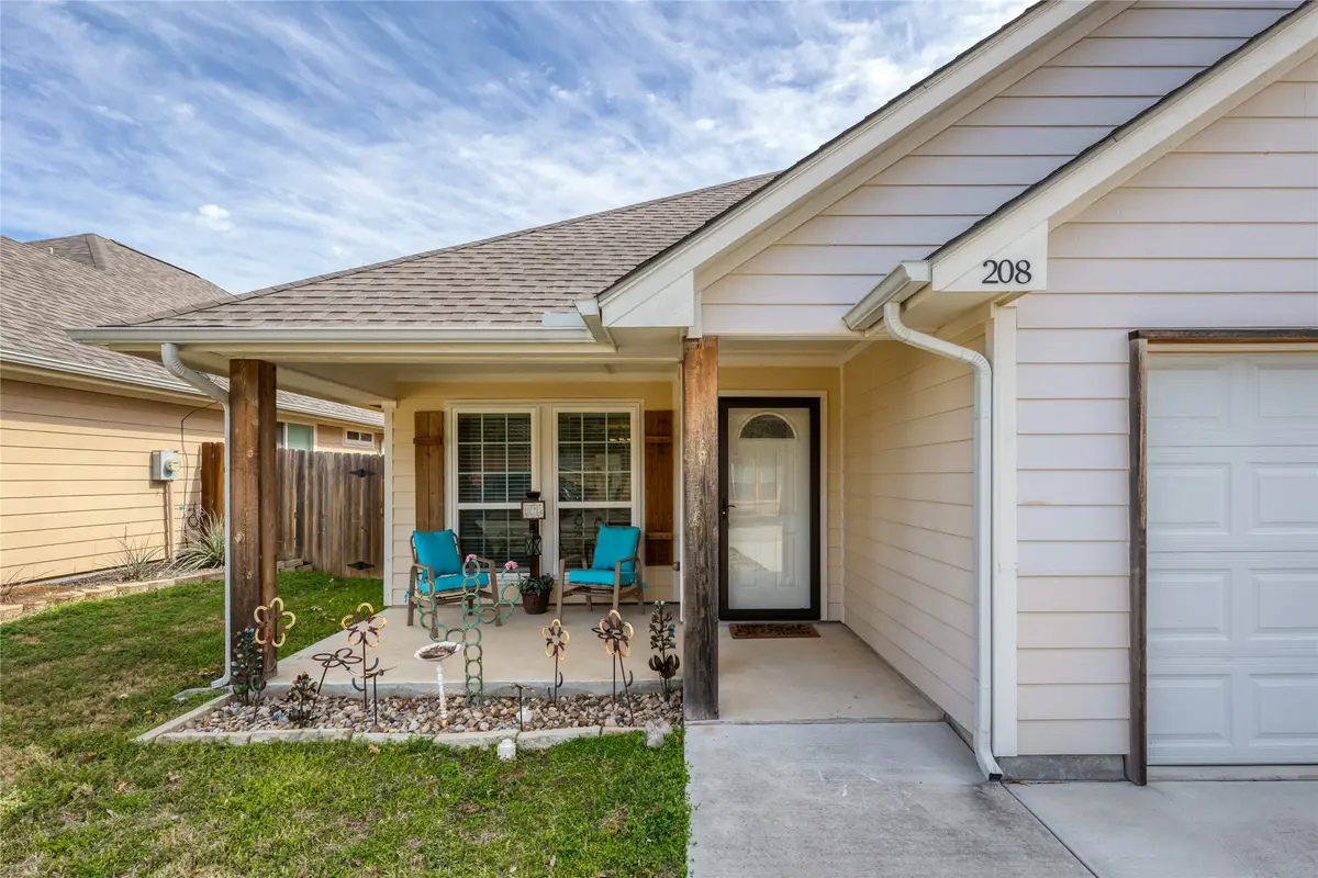 208 Lovers Path Drive, Springtown, TX 76082 - #1