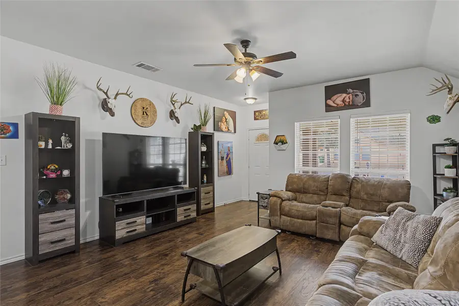 208 Lovers Path Drive, Springtown, TX 76082 - #2