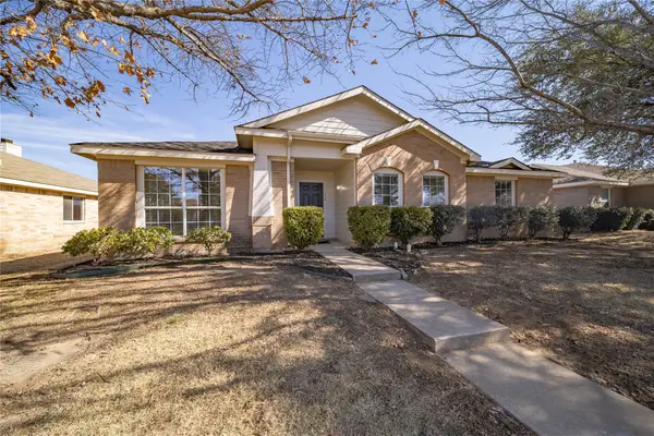 152 Rolling Hills Place, Lancaster, TX 75146