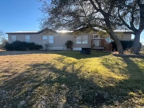 128 Rock Salt Drive, Springtown, TX 76082