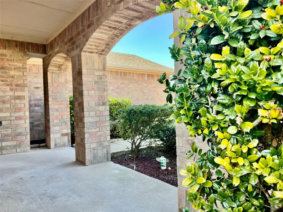 10141 Cougar Trail, Fort Worth, TX 76108 - Image #3