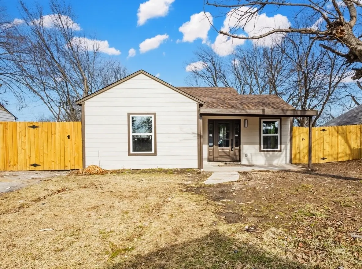 606 SE 10th Street, Grand Prairie, TX 75051 - Image #1