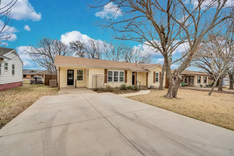 107 Sewell Avenue, Midlothian, TX 76065 - #3
