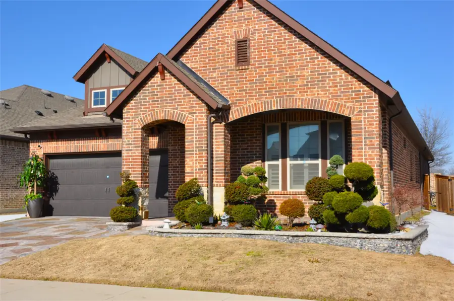 2615 High Bluff Drive, Mansfield, TX 76063 - Image #2