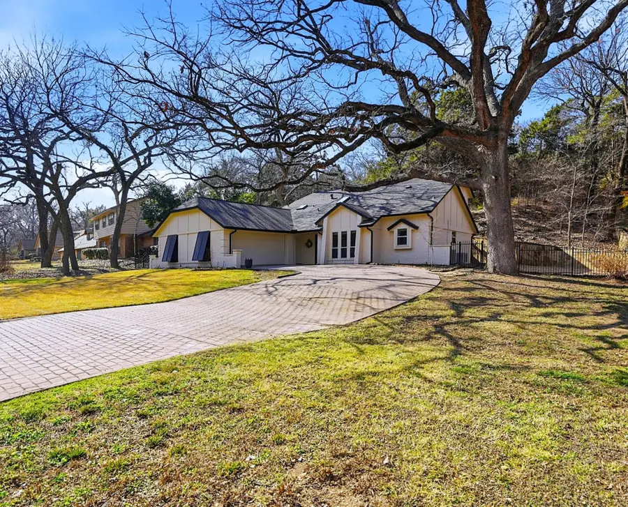 907 Sleepy Hollow Drive, Cedar Hill, TX 75104 - Image #2
