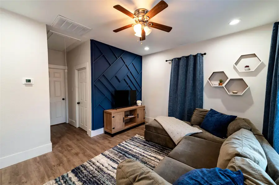 1415 N Houston Street, Fort Worth, TX 76164 - #3