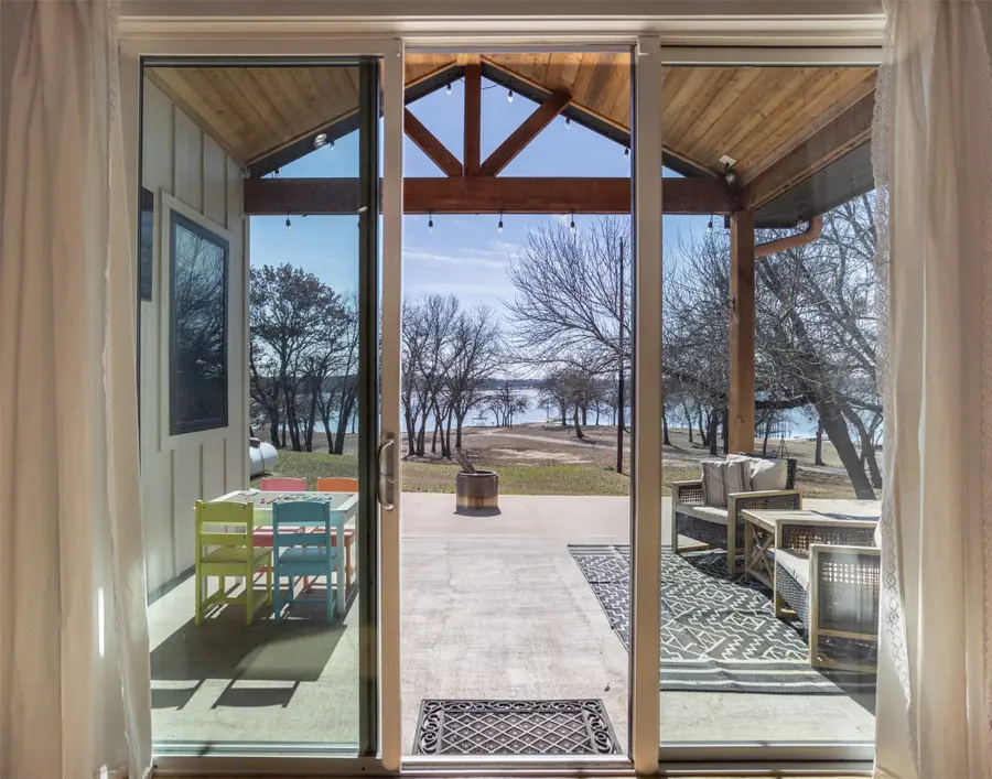 104 Park Lane, Gainesville, TX 76240 - #3