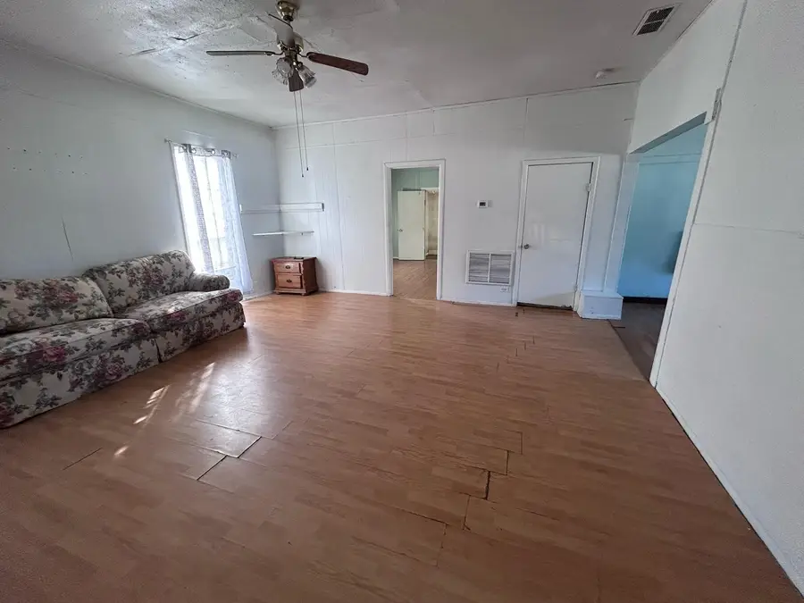 1032 S Montgomery Street, Sherman, TX 75090 - #2