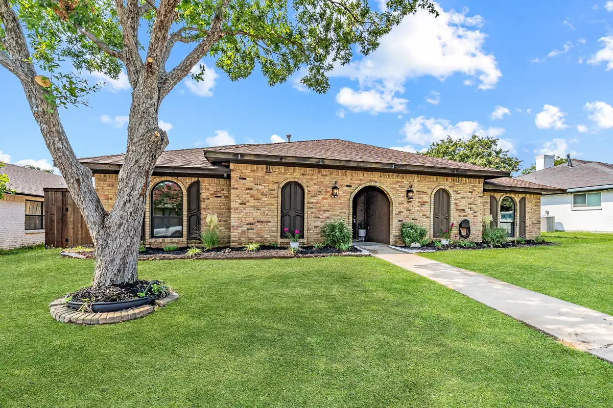 1946 Chesham Drive, Carrollton, TX 75007 - Image #1