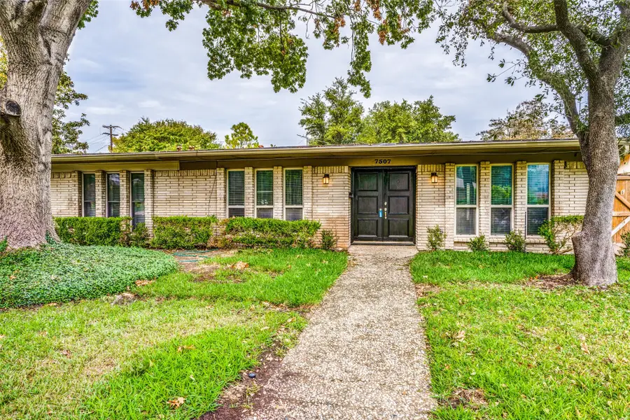 7507 Meadow Oaks Drive, Dallas, TX 75230 - #3