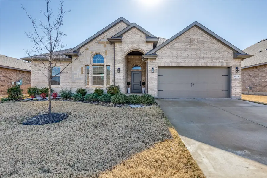 1829 Bellatrix Drive, Haslet, TX 76052 - Image #2