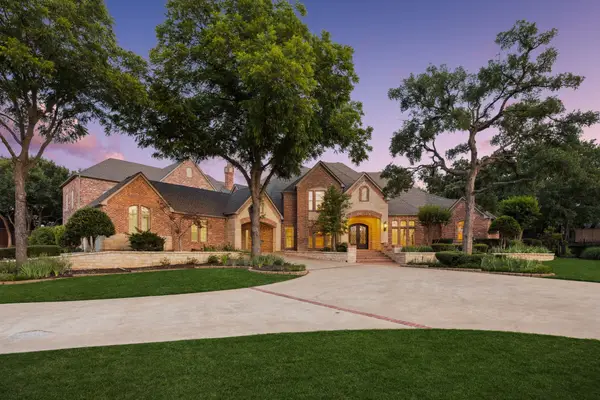 585 N Peytonville Avenue, Southlake, TX 76092