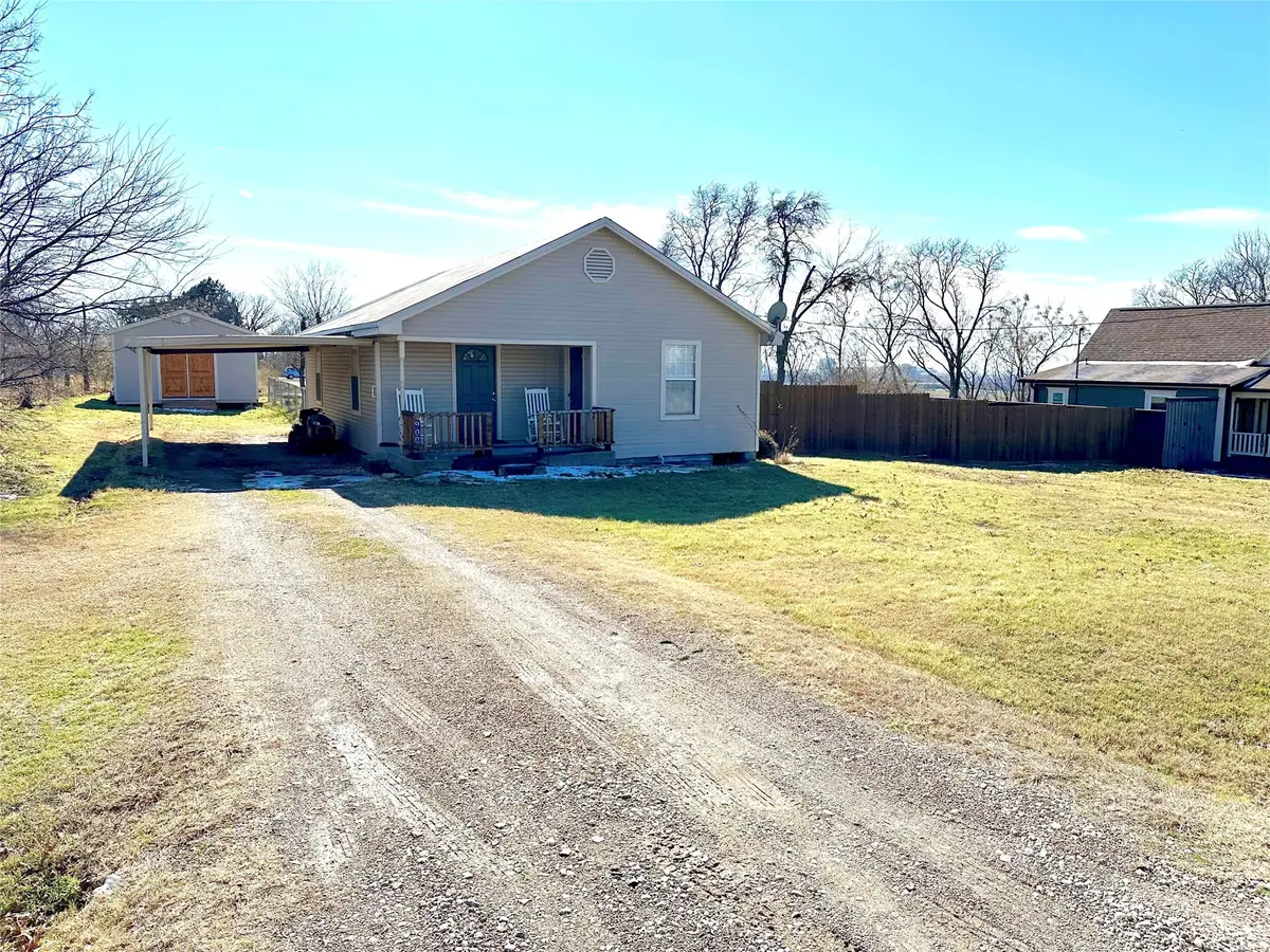 900 W Avenue F, Midlothian, TX 76065 - #1