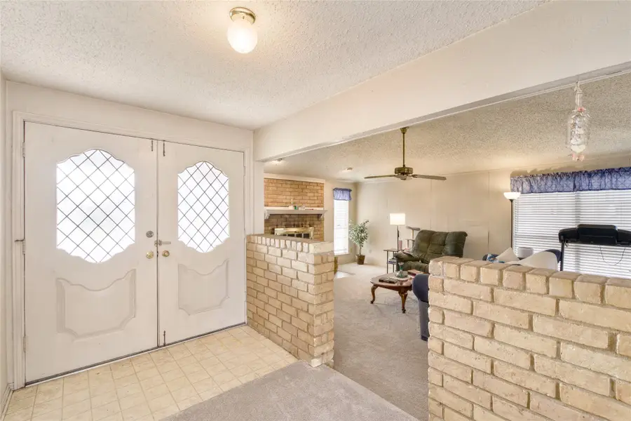 729 Maple Glen Drive, Garland, TX 75043 - #3