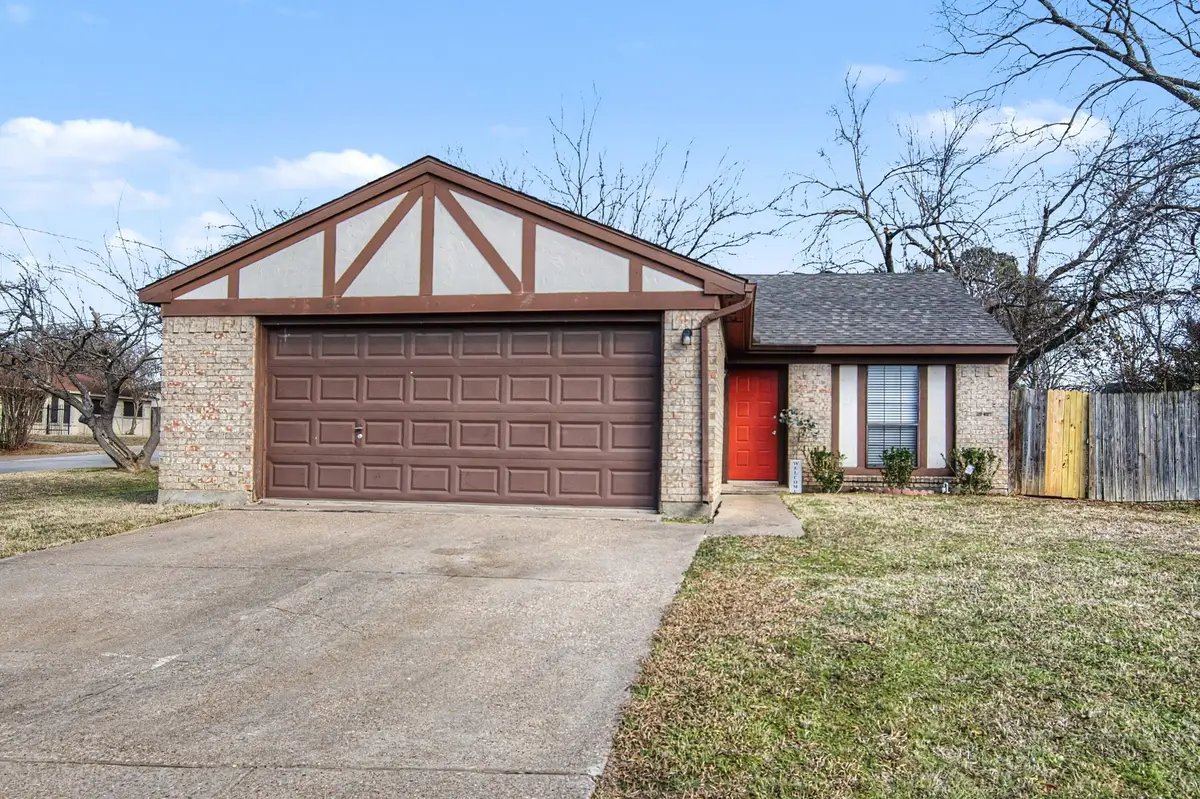 5001 Bama Drive, Arlington, TX 76017 - Image #1
