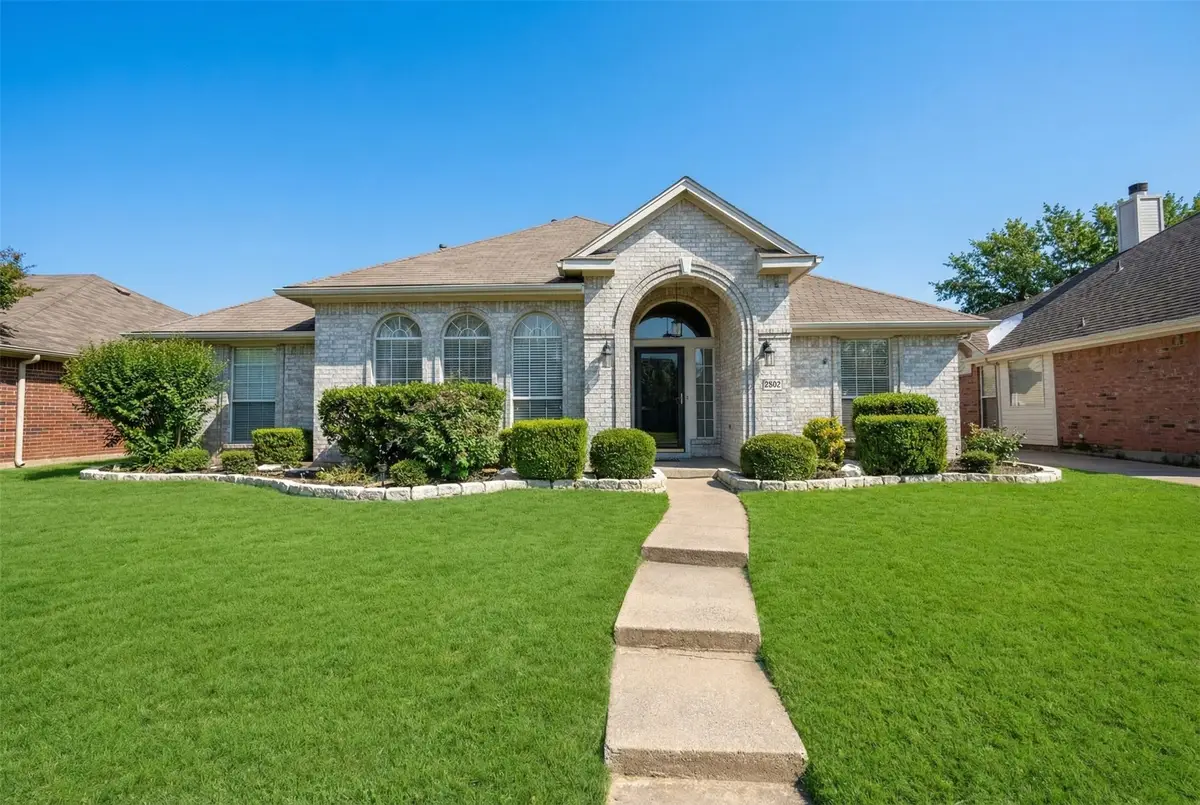 2802 Pecan Meadow Drive, Garland, TX 75040 - Image #1