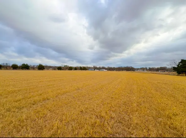 7031 Golinda Drive, Lorena, TX 76655