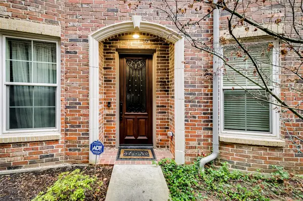 3200 Ross Avenue #28, Dallas, TX 75204