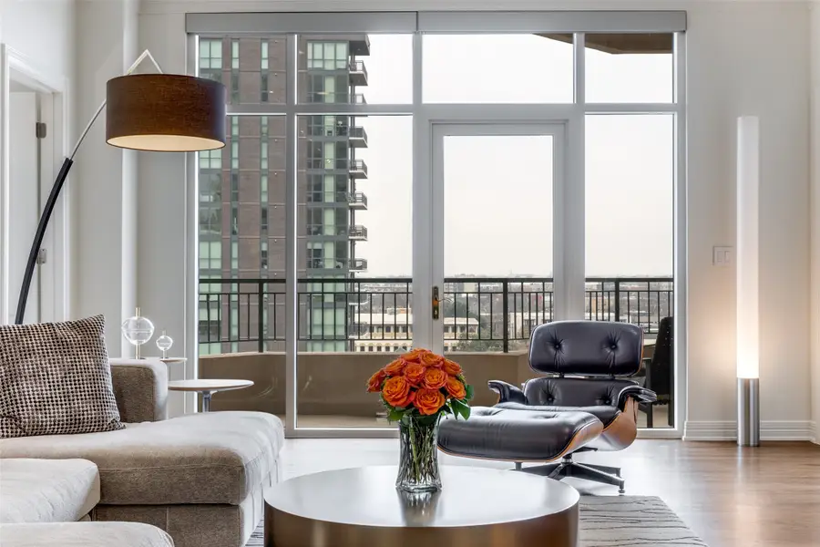 2828 Hood Street #901, Dallas, TX 75219 - Image #2