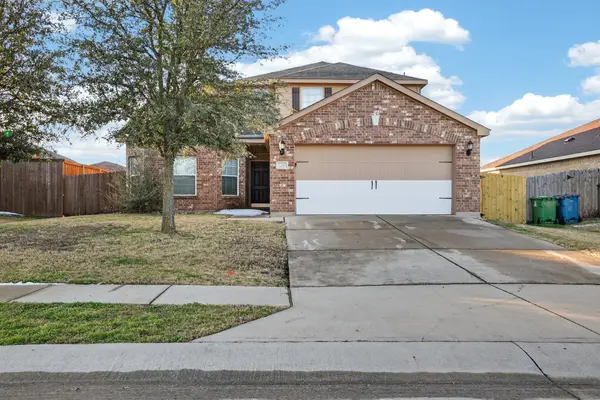 136 Eider Drive, Sanger, TX 76266
