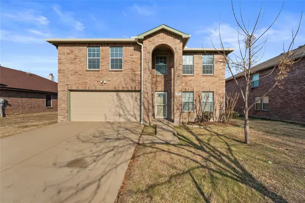 8105 York Beach Place, Arlington, TX 76002