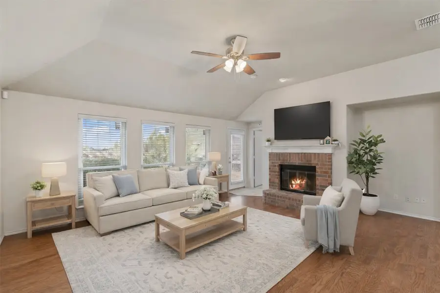 1032 Bending Oak Drive, Cedar Hill, TX 75104 - Image #3