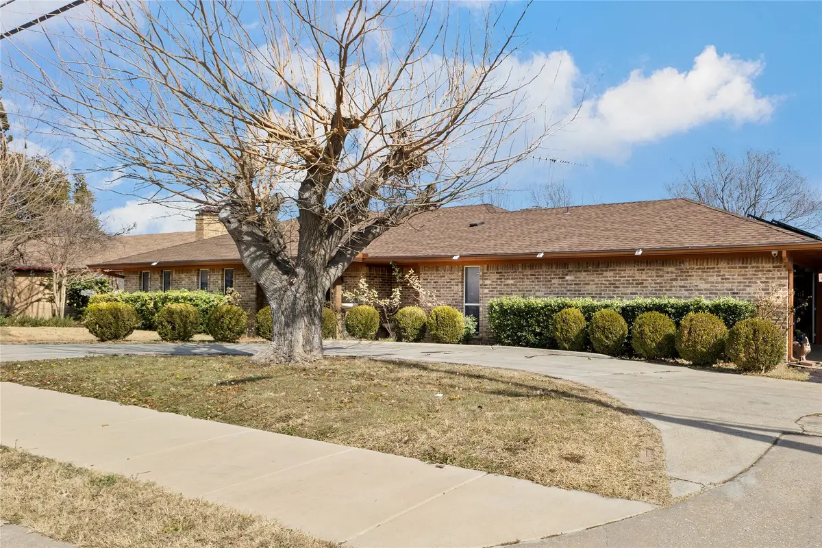 2402 Scott Mill Road, Carrollton, TX 75006 - Image #1