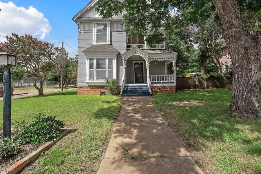 702 N 15th Street, Waco, TX 76707 - #2