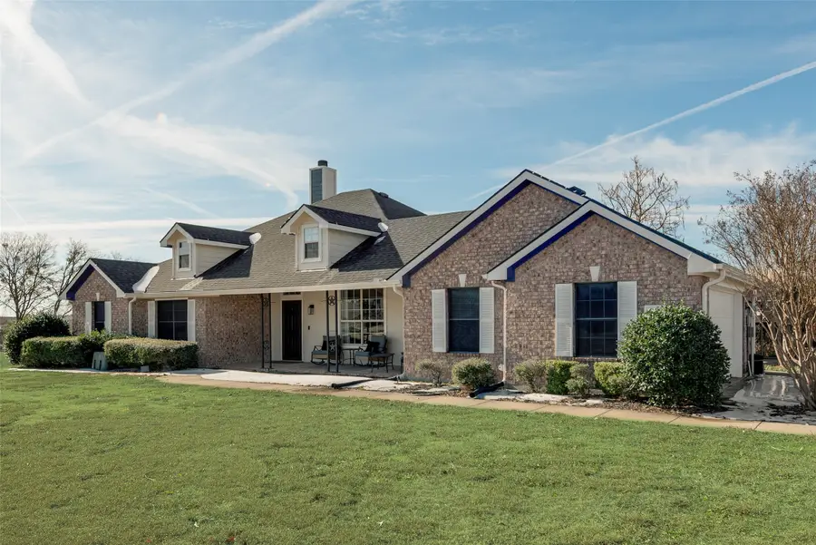 246 Meadow Ridge Circle, Royse City, TX 75189 - Image #3