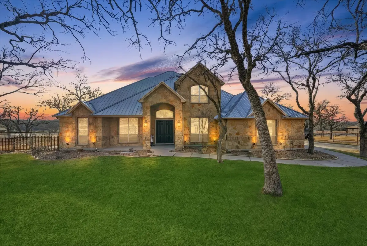 137 Silver Saddle Circle, Weatherford, TX 76087 - #1