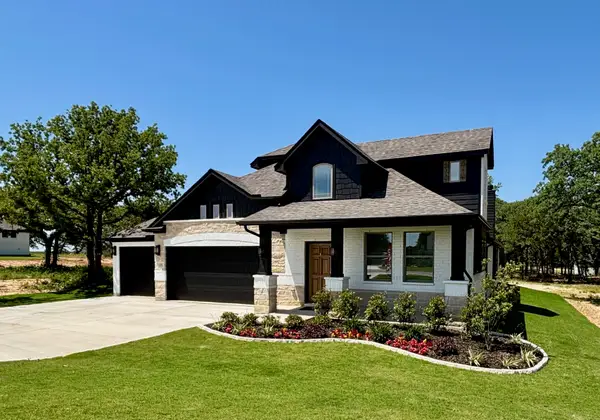 108 Rj Smith Drive, Boyd, TX 76025