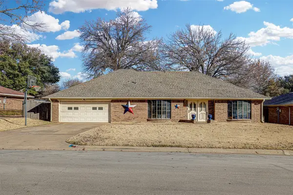 1816 Big Bend Drive, Grapevine, TX 76051