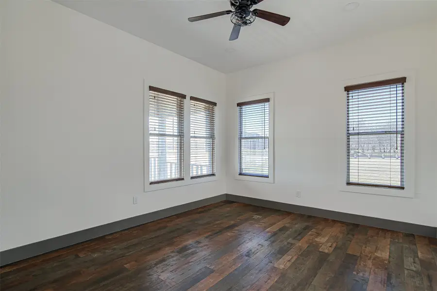 801 S Hampton Road, Crowley, TX 76036 - Image #3