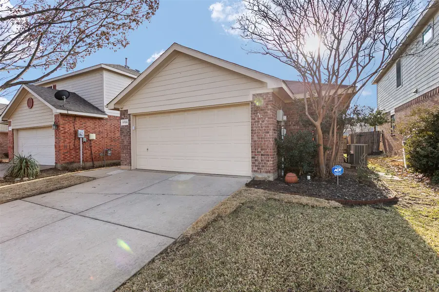 11705 Cottontail Drive, Fort Worth, TX 76244 - Image #3