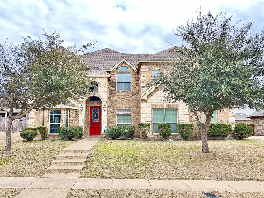 915 Hidden Lakes Drive, Cedar Hill, TX 75104 - Image #2