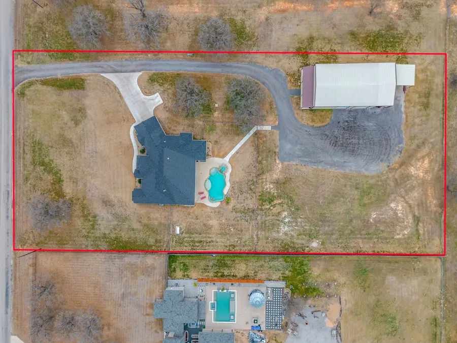 8895 Hutcheson Hill Road, Springtown, TX 76082 - Image #3