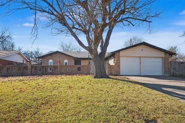 2002 Cottie Lane, Arlington, TX 76010