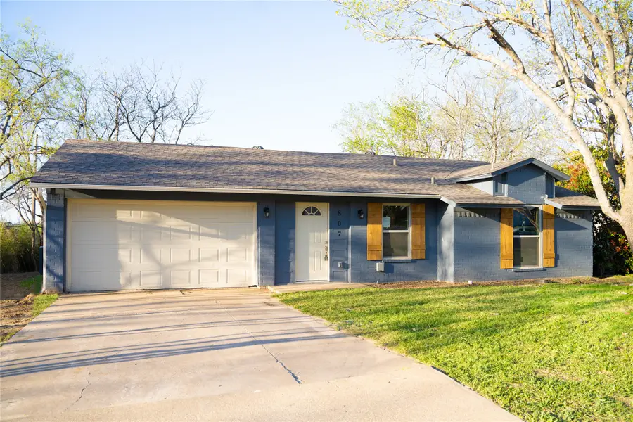 807 Crockett, Midlothian, TX 76065 - #2