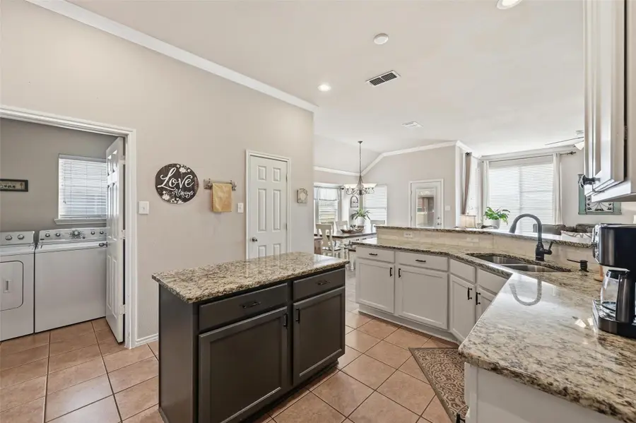 740 Red Elm Lane, Fort Worth, TX 76131 - Image #2