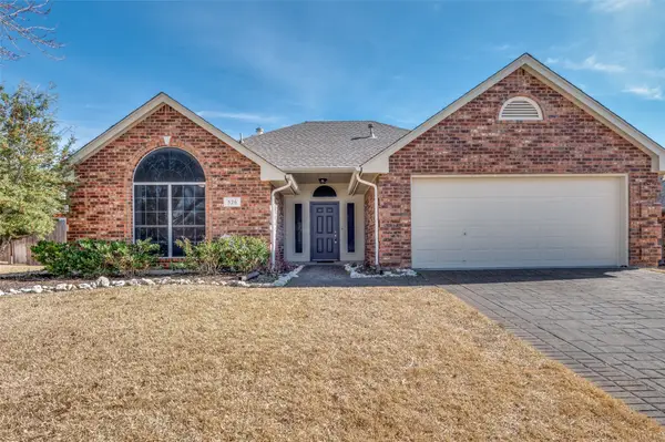 526 Meandering Way, Midlothian, TX 76065
